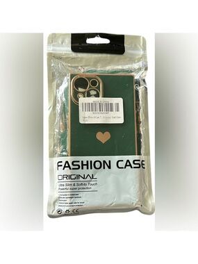 Amazon Green and Gold Heart Fashion Case for IPhone 14

NOT PRO MAX!